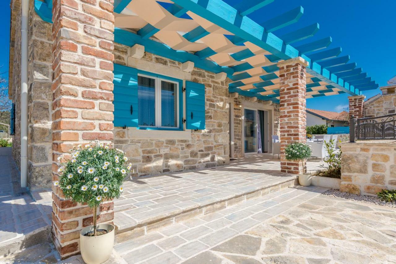 Villa Delozija Sukošan 外观 照片