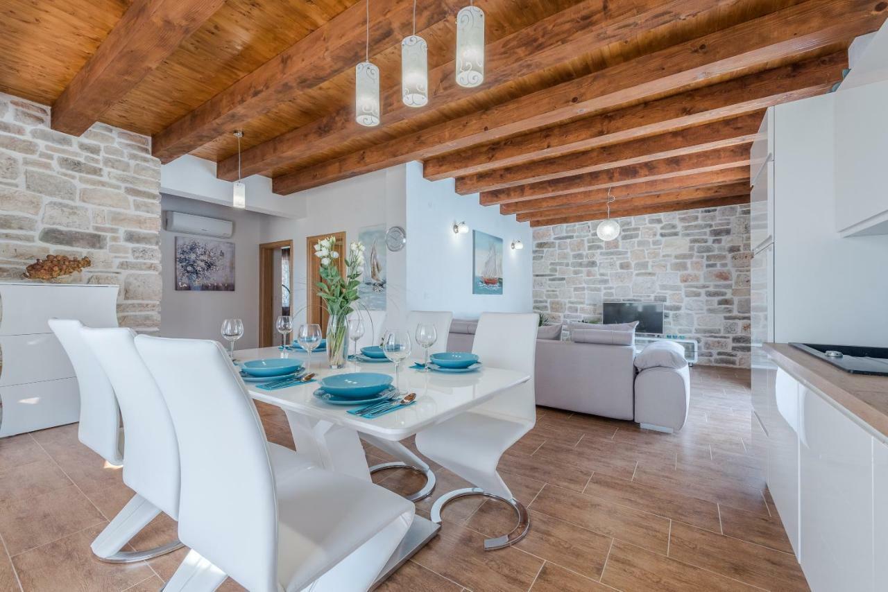 Villa Delozija Sukošan 外观 照片